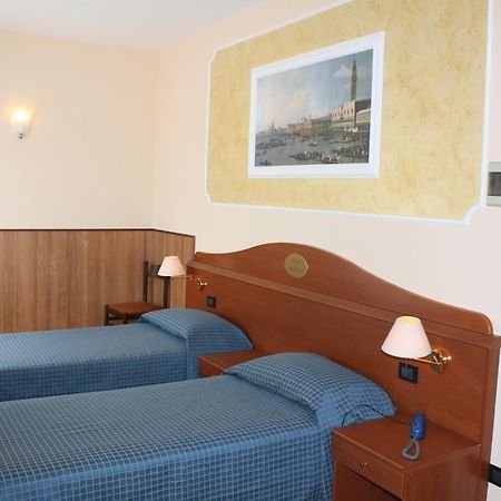 Hotel Belfiore Salzano Εξωτερικό φωτογραφία